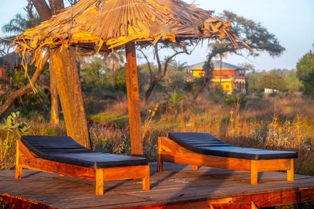 Mansa Musso Lodge Sanyang Extérieur photo